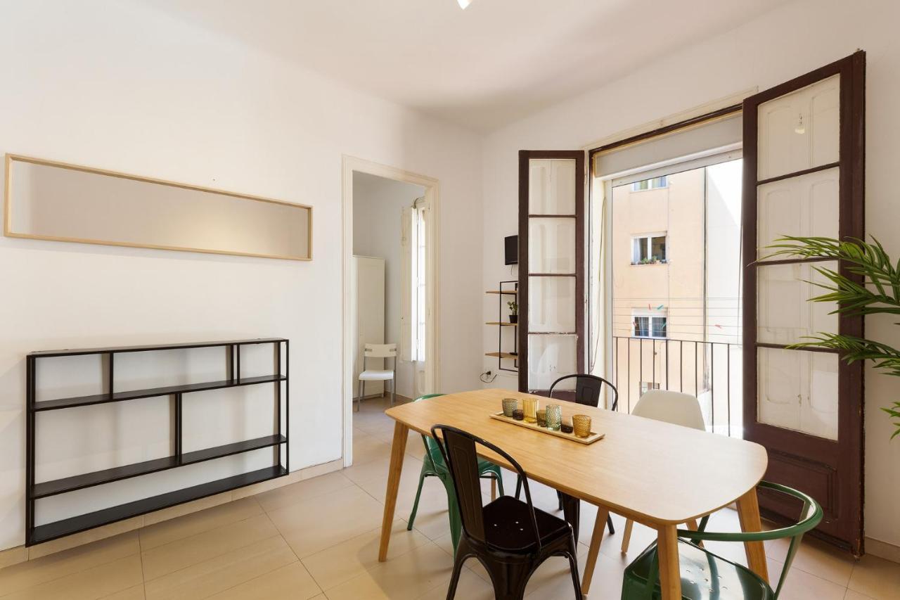 Stay U-Nique Apartments Mistral Барселона Екстериор снимка
