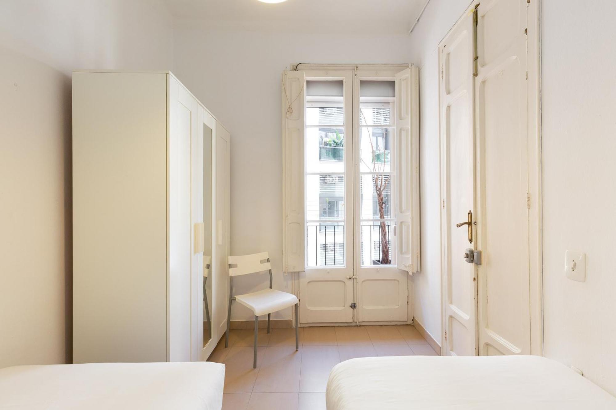 Stay U-Nique Apartments Mistral Барселона Екстериор снимка