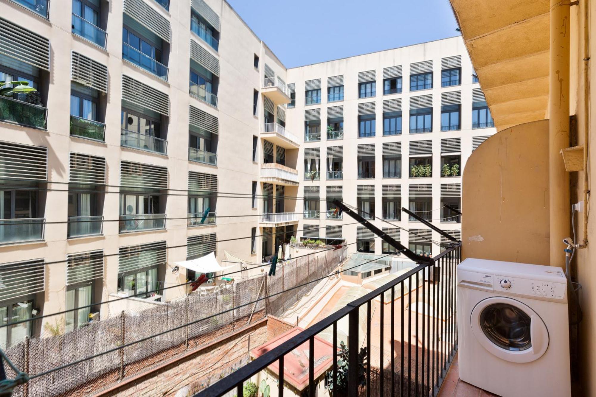Stay U-Nique Apartments Mistral Барселона Екстериор снимка