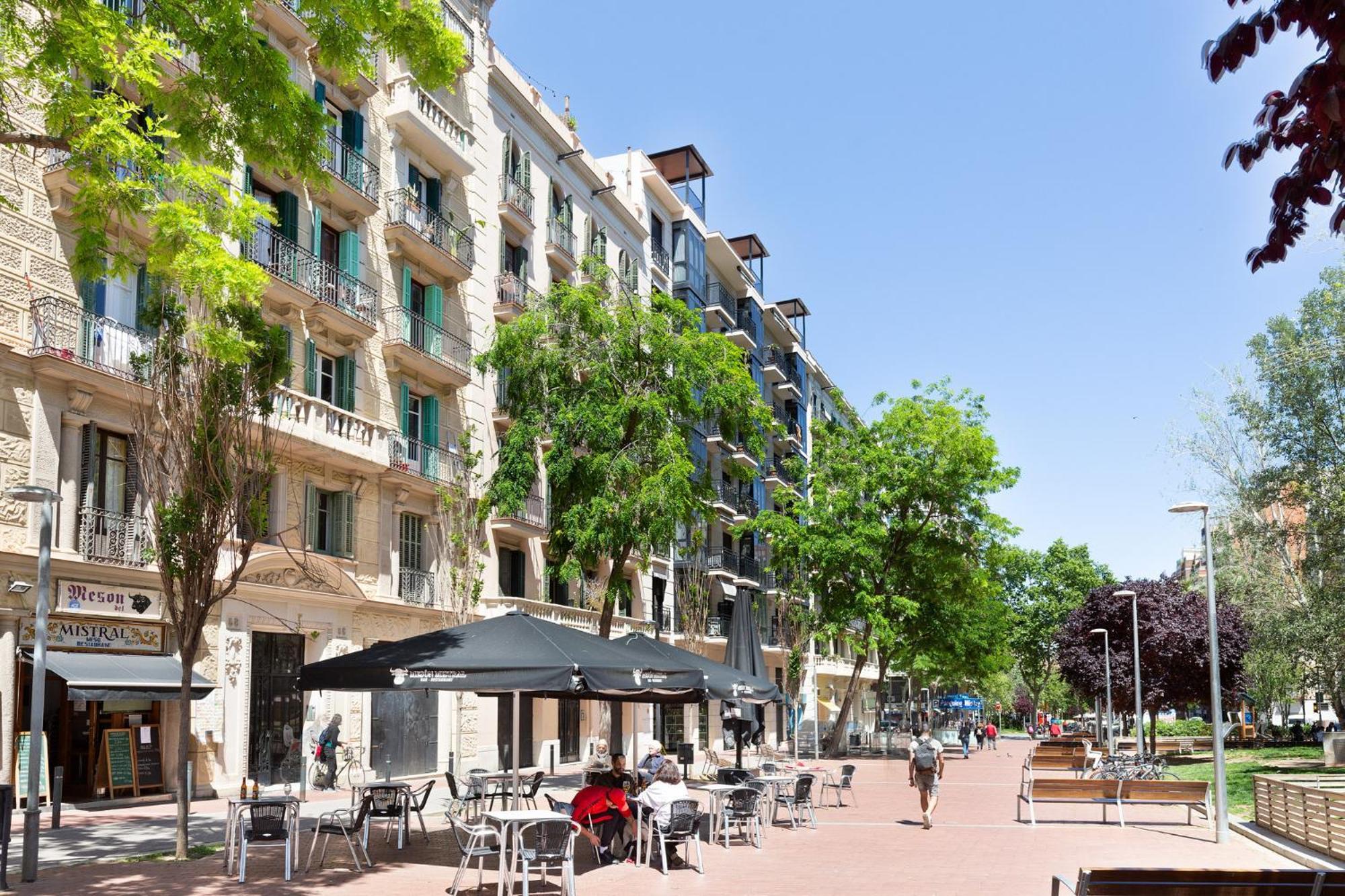 Stay U-Nique Apartments Mistral Барселона Екстериор снимка